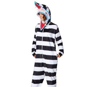 Beetle juice Sandworm couples custom. ( only comes with one custom. )